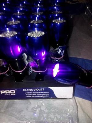 Linterna Ultra Violeta 9 Led Con Baterias Incluidas