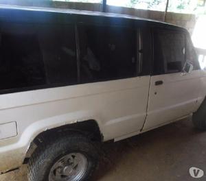 vendo o cambio por carro mi camioneta 4x4 2 puertas chasis l