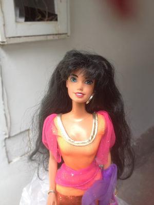 Barbie Esmeralda Del Jorobado De Notre Dame Muñecos Disney