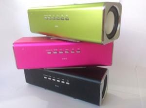 Reproductor Mp3 Usb Con Radio Incorporado Recargable