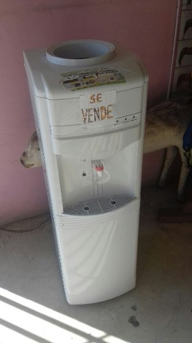 Dispensador De Agua Fría.