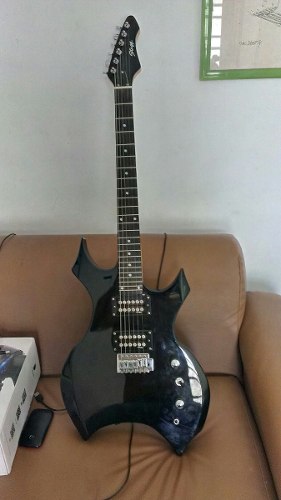 Guitarra Eléctrica Stagg X400