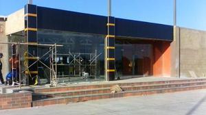 Fachada Comerciales Vidrio Templex Laminado Puerta Bancaria