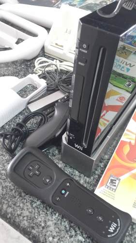 Wii Resort Version Negro Con Todos Sus Accesorios Y Juegos.
