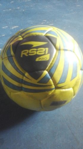 Balón De Futbol Rs21 Como Nuevo