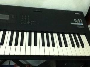 Teclado Korg M1