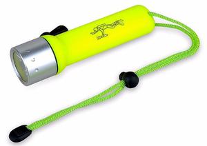 Linterna Sumergible Cree Q Lumens Para Buceo 30 Metros