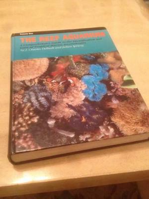 Libro Sobre Acuarios De Arrecifes De Agua Salada