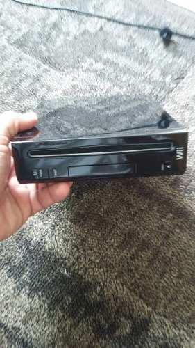 Consola Wii + 03 Juegos + 02 Controles