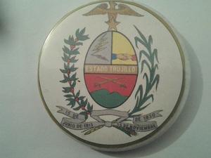 Chapa Con El Escudo Del Estado Trujillo. Con Espejo