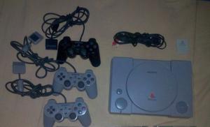 Playstation 1 Con 3 Controles, 1 Memoria