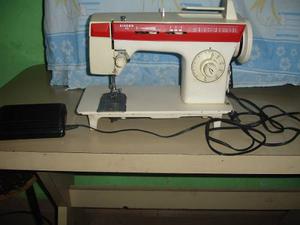 Maquina De Coser Singer