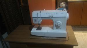 Maquina De Coser Singer Con Mesa