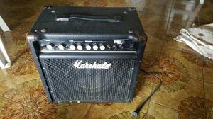 Amplificador Marshall. Serie 15. 25w. Para Bajo.