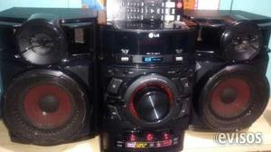 Vendo equipo de sonido marca lg en Valencia, Venezuela