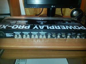 Amplificador De Audífonos Behringer