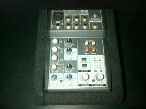 Consola Behringer