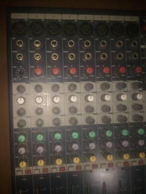 Consola Soundcraft Efx8 8-channel Mixer With 24-bit Lexicon