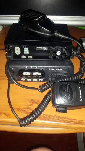 Dos Radio Transmisores Motorola Un M200 Y Un Pro