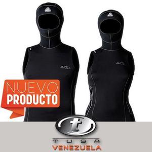 Peto Con Capucha Waterproof Modelo