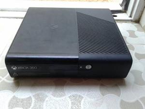 Xbox 360 Slim 4 Gb Con Kinect Sin Control