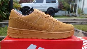 Zapatos Deportivos Nike Air Force One Af1 Gamuzado Importado