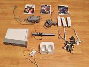 Nintendo Wii + 3 Juegos Y Accesorios