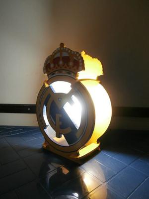 Lampara De Mesa Del Real Madrid