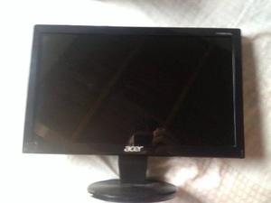 Monitor Marca Acer De 15.6 Lcd Modelo P166hql Como Nuevo