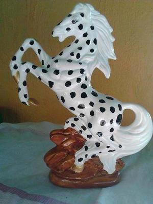 Caballos En Ceramica