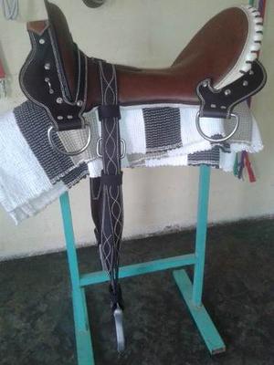 Silla 14 Para Caballos Sp Blanco Entorchado. Semiaperada