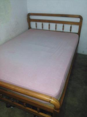 Cama Matrimonial De Madera