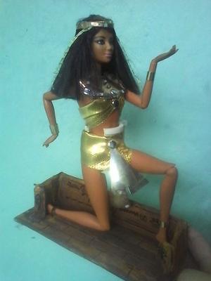 Barbie Fashionista Egipcia