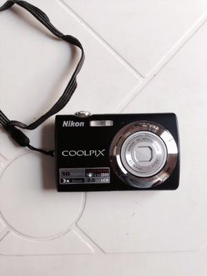 Camara Digital Nikon Coolpix S220 De 10 Megapixels