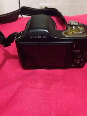 Camara Nikon Coolpix L100.