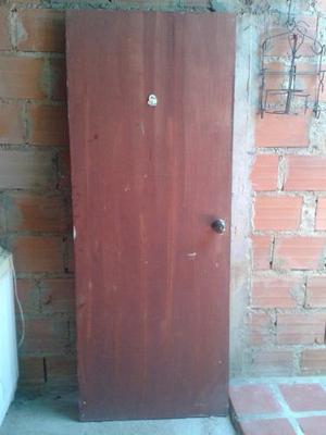 Puerta Entamborada De Madera