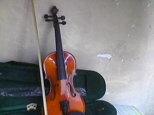 Se Vende Violin 1/2 Marca Maxtone