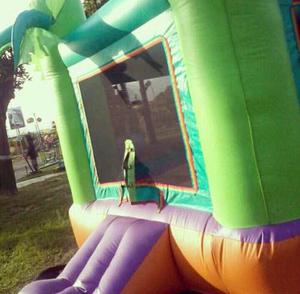 Castillo Inflable Con Palmeras 3x3