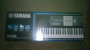 Teclado Digital Yamaha Ypt-230 Como Nuevo