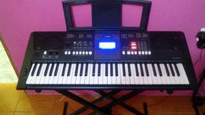 Teclado Yamaha Psr E423 Con Su Base.