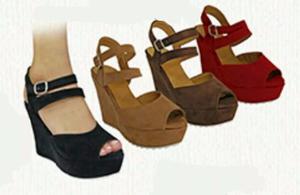 Bellas Sandalias A La Moda