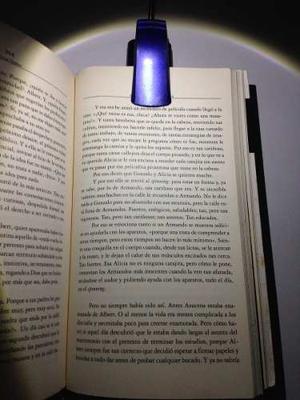 Lámpara De Clip Para Lectura.usa 3 Pilas Aaa Incluidas