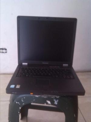 Laptop Lenovo  C100 Con Maletin