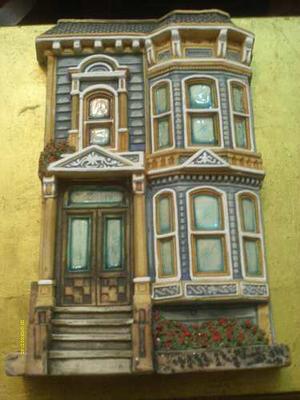 Figura De Casa Tipica De San Francisco Guillon En Perfecto E