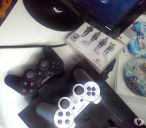 PLAY 3 DE 500 GB CON 3 JUEGOS Y 2 CONTROLES DEMOS CABLE BARA