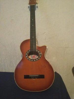 Guitarra Acustica Como Nueva Con Su Forro