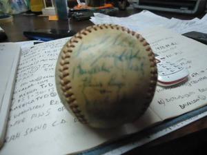 Pelota De Beisbol Autografiada Por Los Leones Del Caracas