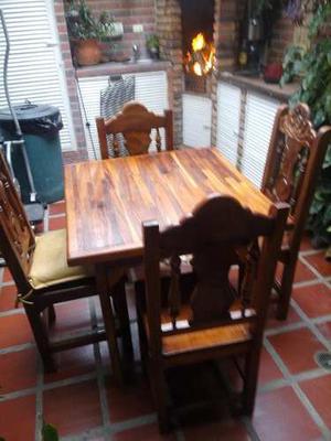 Juego De Comedor De Madera Cedro Con 4 Sillas Como Nuevo