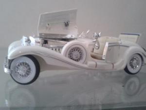 Carro A Escala 1/18 Maisto Mercedez-benz 500k Colección