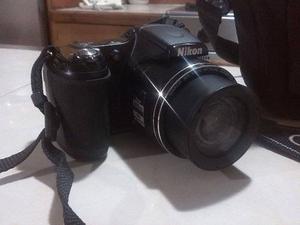 Camara Nikon L820